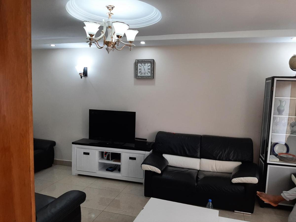 Appartamento Signorile Jo Yaoundé Esterno foto